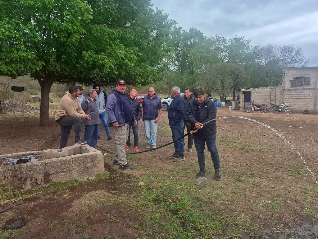 El Gobierno de La Rioja amplia la red de agua potable en GUANCHIN